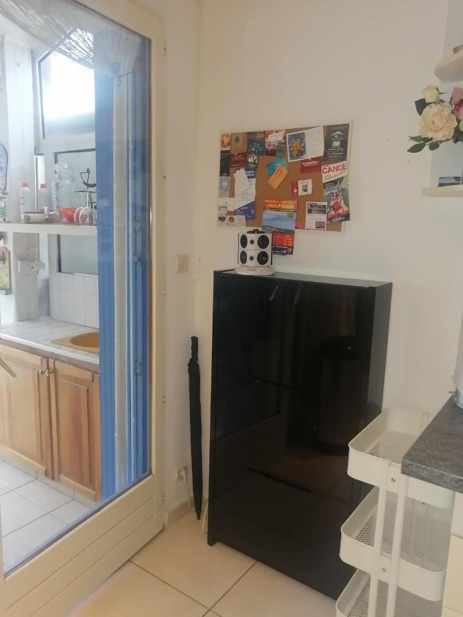 Maisonnette bort de mer Frontignan Extérieur photo